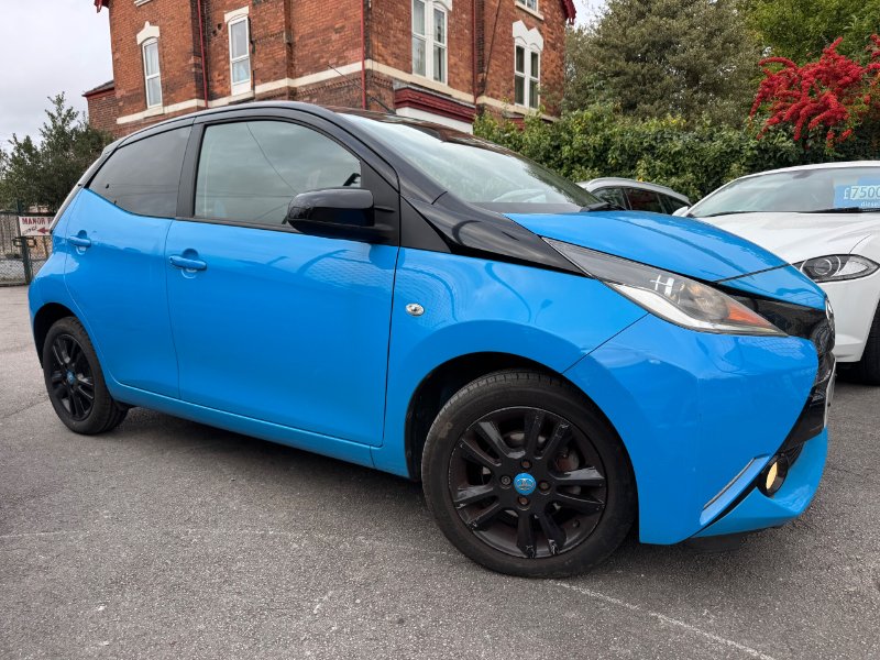 2016 Toyota Aygo 1.0 VVT-i x-cite Hatchback 5dr Petrol x-shift Euro 6 68 ps